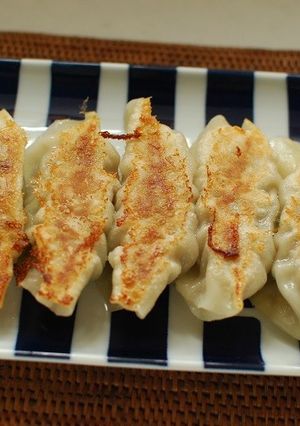 ピーマン大量消費☆チンジャオロース餃子-レシピのメイン写真
