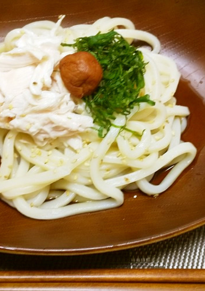 夏バテ解消！ささみと梅干しの冷やしうどん-レシピのメイン写真