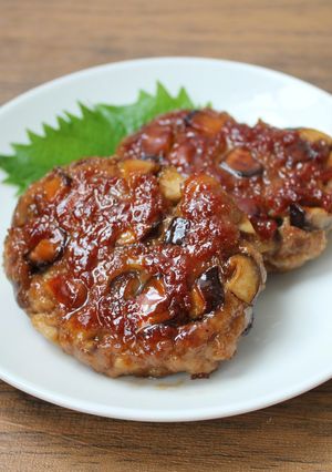 お弁当にも♪ゴロッと椎茸の甘酢ハンバーグ-レシピのメイン写真
