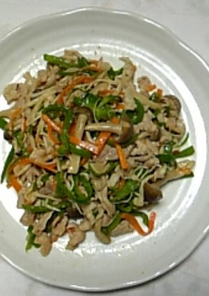 ★ﾋﾟｰﾏﾝ･きのこと豚肉の中華炒め ★-レシピのメイン写真
