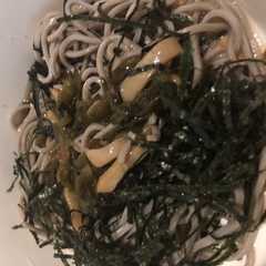 รูปของ 糖質オフ★夏バテに！冷やしイカめかぶ蕎麦