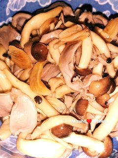 砂肝とシメジのニンニク醤油炒め-レシピのメイン写真