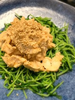 ラー油入り☆鶏胸肉と豆苗で節約棒々鶏-レシピのメイン写真