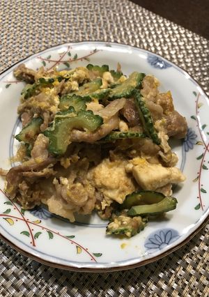 夏に濃いめの味付けでゴーヤチャンプル-レシピのメイン写真