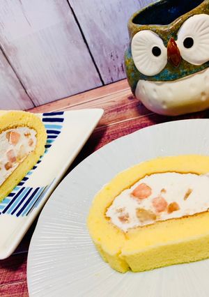 桃をたっぷり使ったサマーロールケーキ☆-レシピのメイン写真