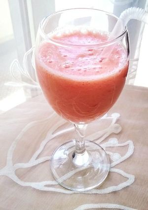 完熟トマトと梨でジュ〜ッス(^^♪-レシピのメイン写真