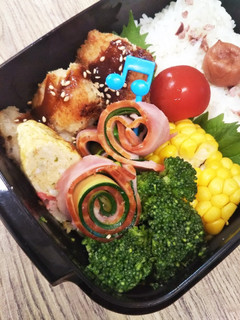 ベーコンとヒラヒラズッキーニの渦巻き焼き-レシピのメイン写真