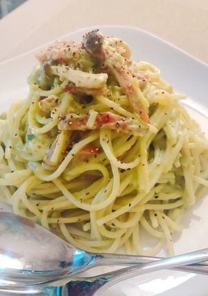 クリームなしでもこってり♥アボカドパスタ-レシピのメイン写真