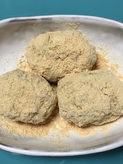 もち麦 蒸し小豆入りのきなこおはぎ-レシピのメイン写真