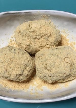 もち麦　蒸し小豆入りのきなこおはぎ-レシピのメイン写真