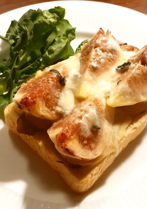 ハム、いちじく、3種類のチーズトースト-レシピのメイン写真