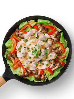 キャベツとしめじと豚肉のフライパン蒸し-レシピのメイン写真