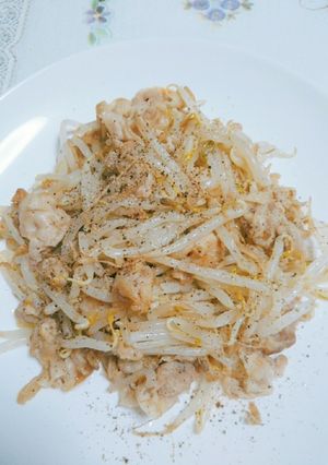もやしとバラの塩炒め-レシピのメイン写真