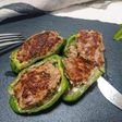 簡単!定番のピーマンのチーズ入り肉詰め
