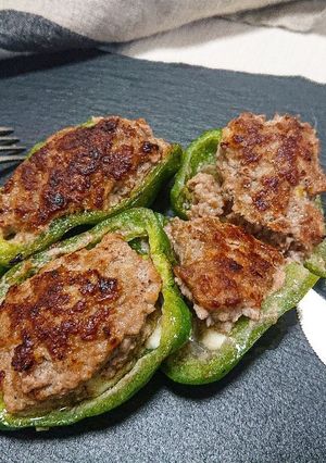 簡単！定番のピーマンのチーズ入り肉詰め-レシピのメイン写真