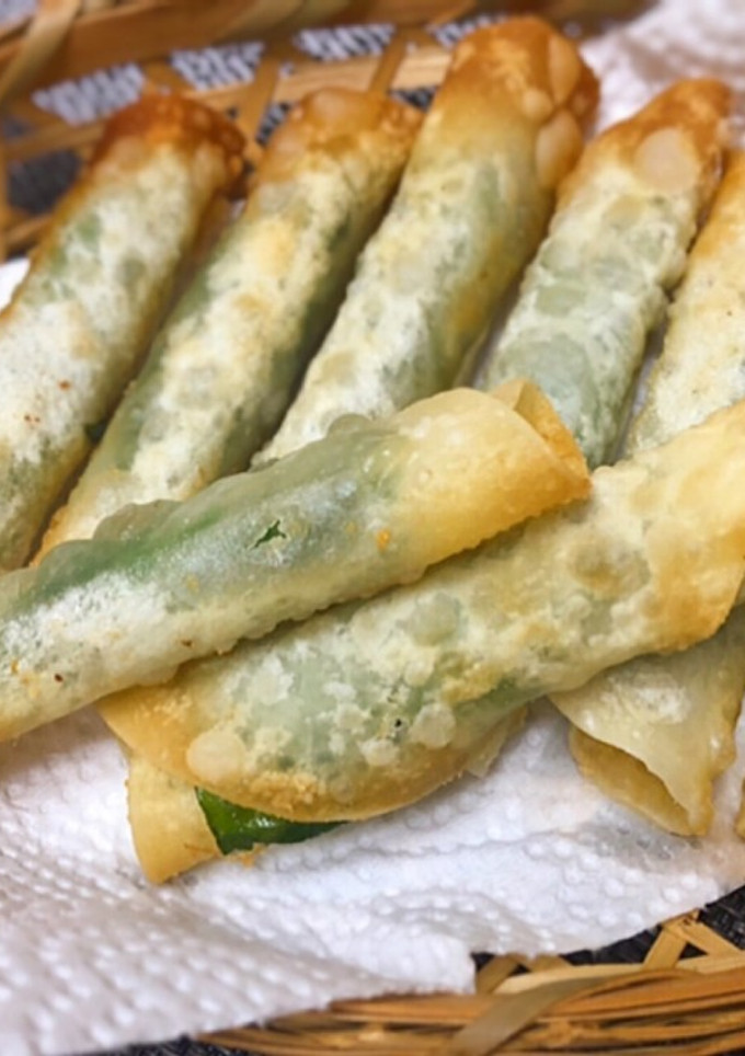 簡単！大葉とチーズの餃子の皮巻き揚げ♪-レシピのメイン写真