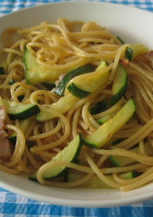 ズッキーニとベーコンのパスタ-レシピのメイン写真