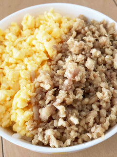 たまごと鶏そぼろ丼-レシピのメイン写真