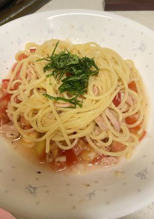 ツナトマトと大葉の冷製パスタ-レシピのメイン写真