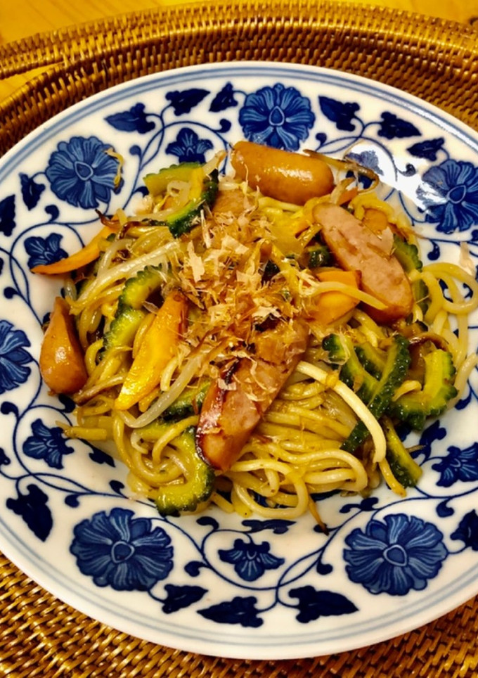 チープ飯♪もやしとゴーヤの焼きそば-レシピのメイン写真