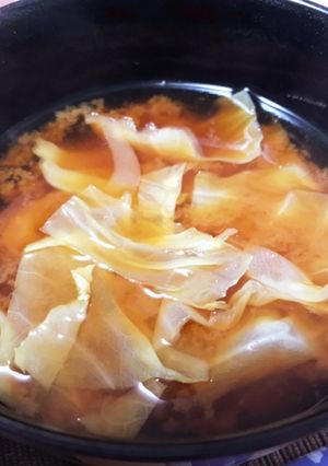キャベツとみょうがの赤だし味噌汁♡-レシピのメイン写真