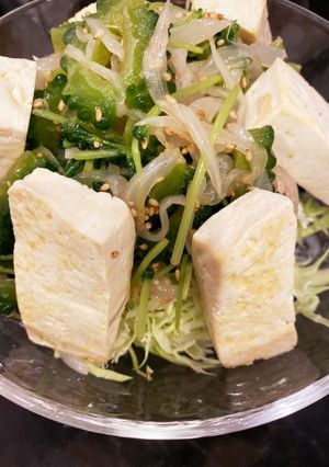 ゴーヤと豆苗のワサビ醤油サラダ-レシピのメイン写真