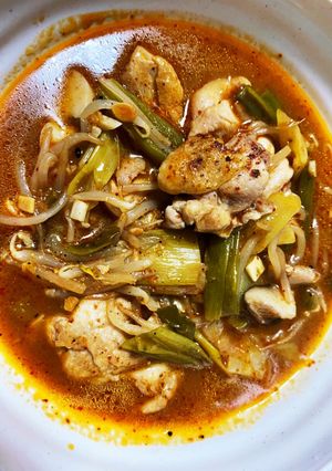 若鶏もも肉と野菜たっぷりチゲスープ-レシピのメイン写真