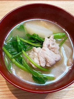 豚肉と蕪とセリの味噌汁♡-レシピのメイン写真