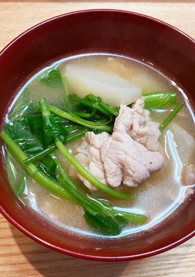 豚肉と蕪とセリの味噌汁♡-レシピのメイン写真