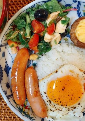 簡単、目玉焼き丼のワンプレートランチ-レシピのメイン写真
