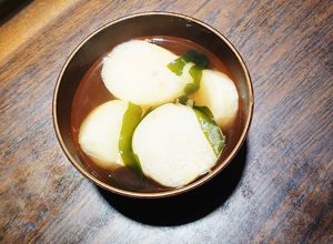 麩と生わかめの減塩醤油スープ-レシピのメイン写真