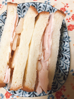 サラダチキンとらっきょうのサンドイッチ-レシピのメイン写真