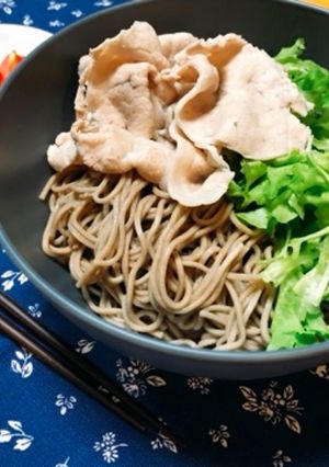 冷やし蕎麦と野菜の胡麻ドレッシングかけ-レシピのメイン写真