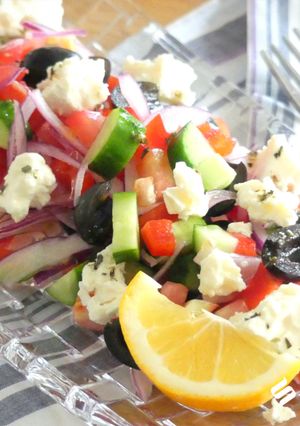 【腸活】フェタチーズと夏野菜のサラダ-レシピのメイン写真