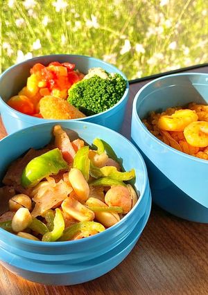 タロの弁当⑤ カレー炒飯、バターピー炒め-レシピのメイン写真