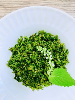 シソの実の塩漬け さっと茹でる作り方-レシピのメイン写真