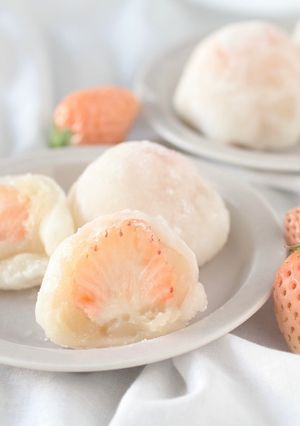 レンジで簡単♪白いちご大福 -レシピのメイン写真