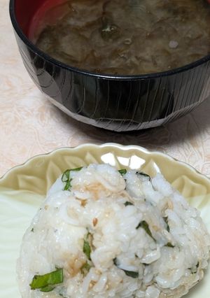 簡単★インスタントで！もずくのお味噌󠄀汁-レシピのメイン写真