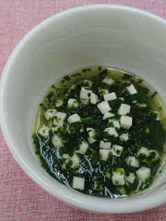 離乳中期 豆腐とわかめのみそ汁-レシピのメイン写真