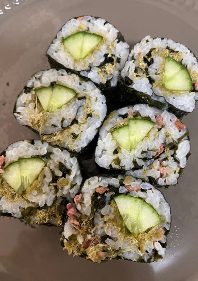 海苔巻き！梅わかめとろろ昆布かっぱ巻き！-レシピのメイン写真