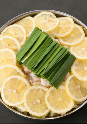 夏こそ食べたい！さっぱり塩レモンもつ鍋-レシピのメイン写真