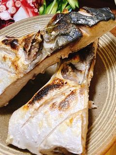 【簡単】お酒のお供!ぶりかまの塩焼き-レシピのメイン写真
