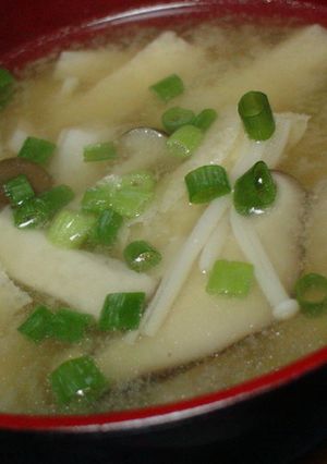 具だくさん☆きのこのお味噌汁-レシピのメイン写真