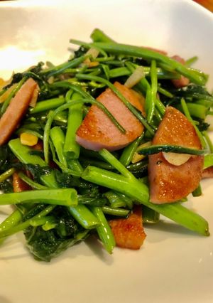 ポークハムと空芯菜の炒め物-レシピのメイン写真