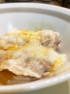 すぐできる!茹で豚のとろろラー油がけ-レシピのメイン写真