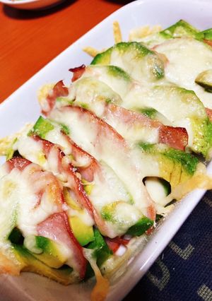 アボカドとハムのチーズ焼き-レシピのメイン写真