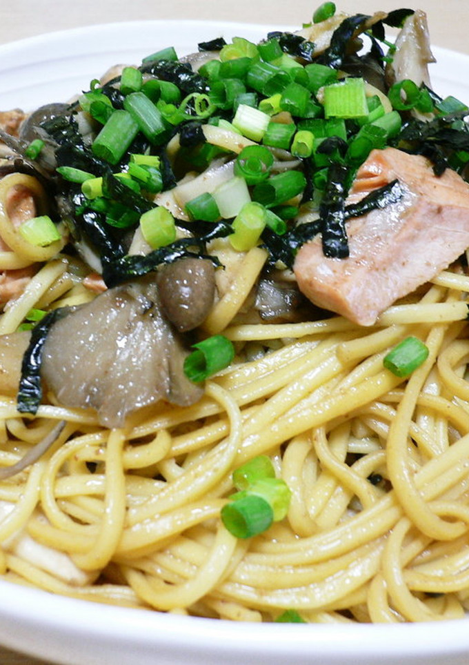 秋鮭ときのこのパスタ　柚子こしょう風味-レシピのメイン写真