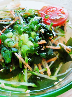 簡単・暑い夏に胡瓜とワカメの冷たいスープ-レシピのメイン写真