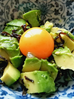 アボカド卵黄〜わさび塩昆布〜-レシピのメイン写真
