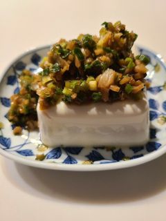 搾菜(ザーサイ)で中華風冷奴-レシピのメイン写真